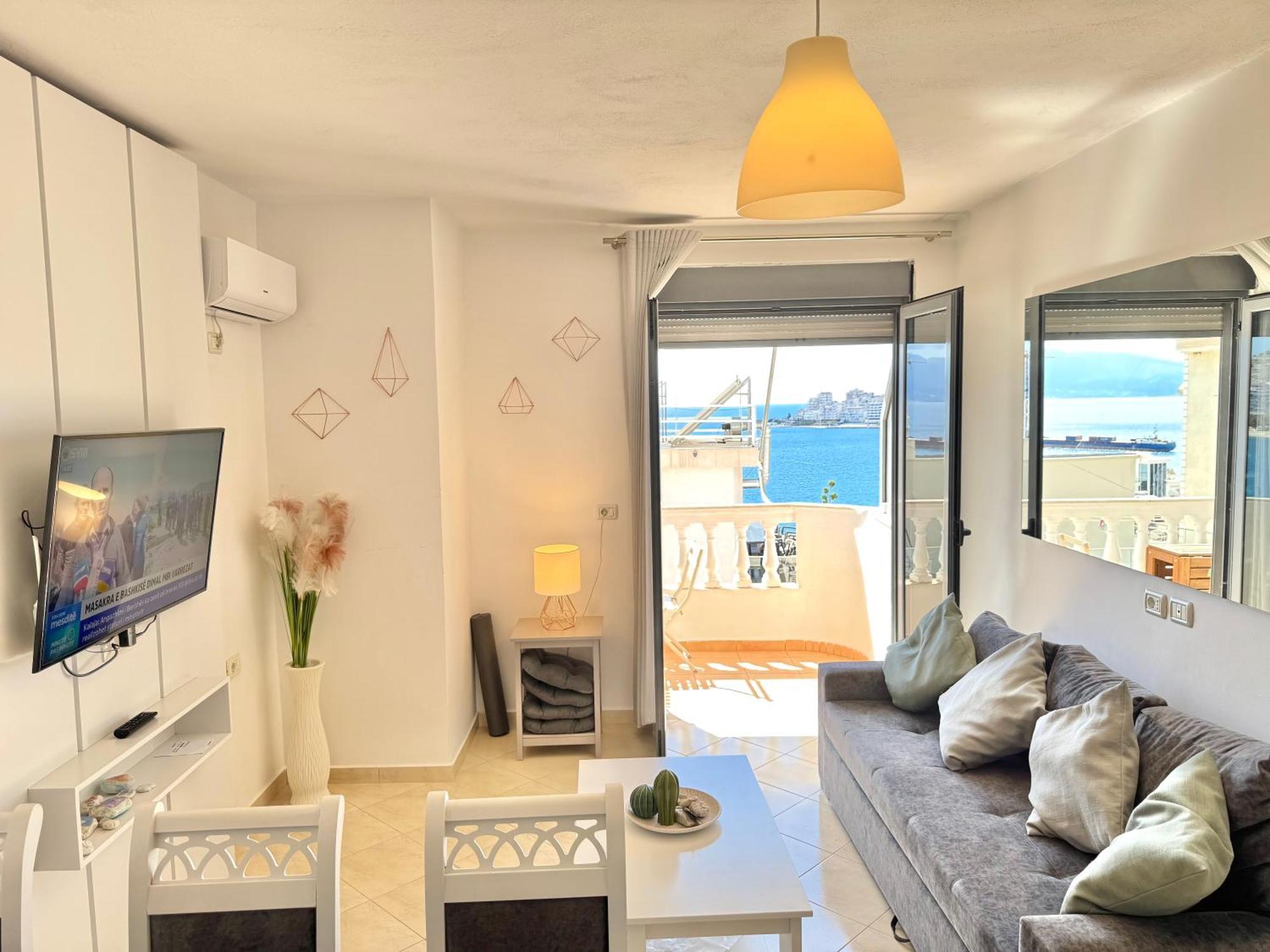 Sun & Sea Apartment Saranda ภายนอก รูปภาพ